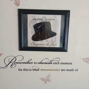 Hat Picture and free Saker hanging & leveling tool w/ purchase